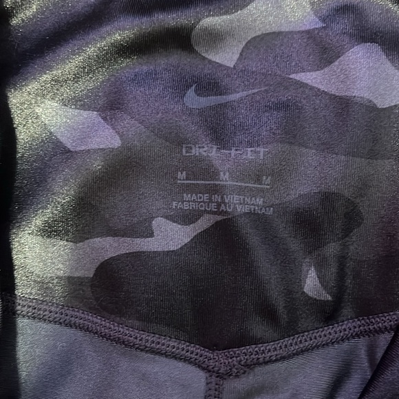 Nike Leggings - Picture 3 of 4